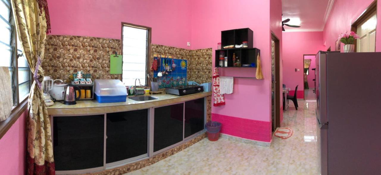 Homestay Tok Abah Dalam Rhu Пасір-Путех Екстер'єр фото