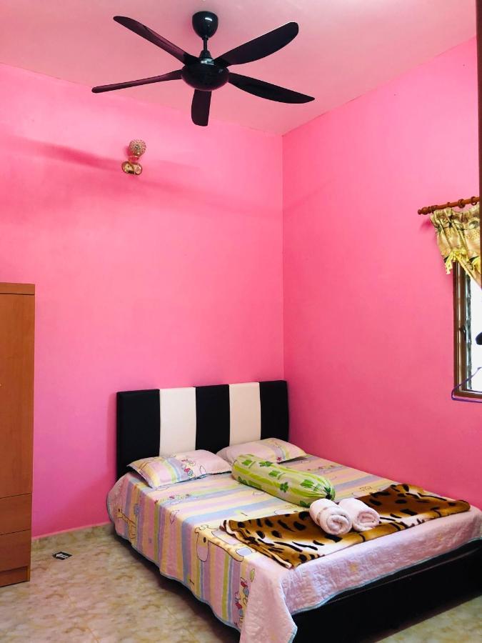 Homestay Tok Abah Dalam Rhu Пасір-Путех Екстер'єр фото